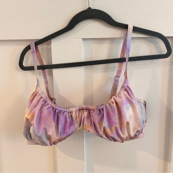 Victorias Secret wicked purple tie dye under wire ruched Bikini top - Picture 3 of 6